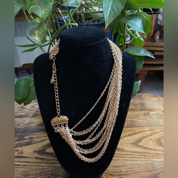 Coro - Picture 2 of 4